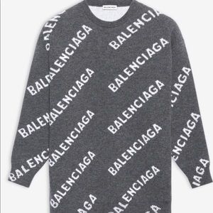 💕NWT 💯Authentic Balenciaga Logo Crewneck Oversized Sweater Grey/White Sz XS💕